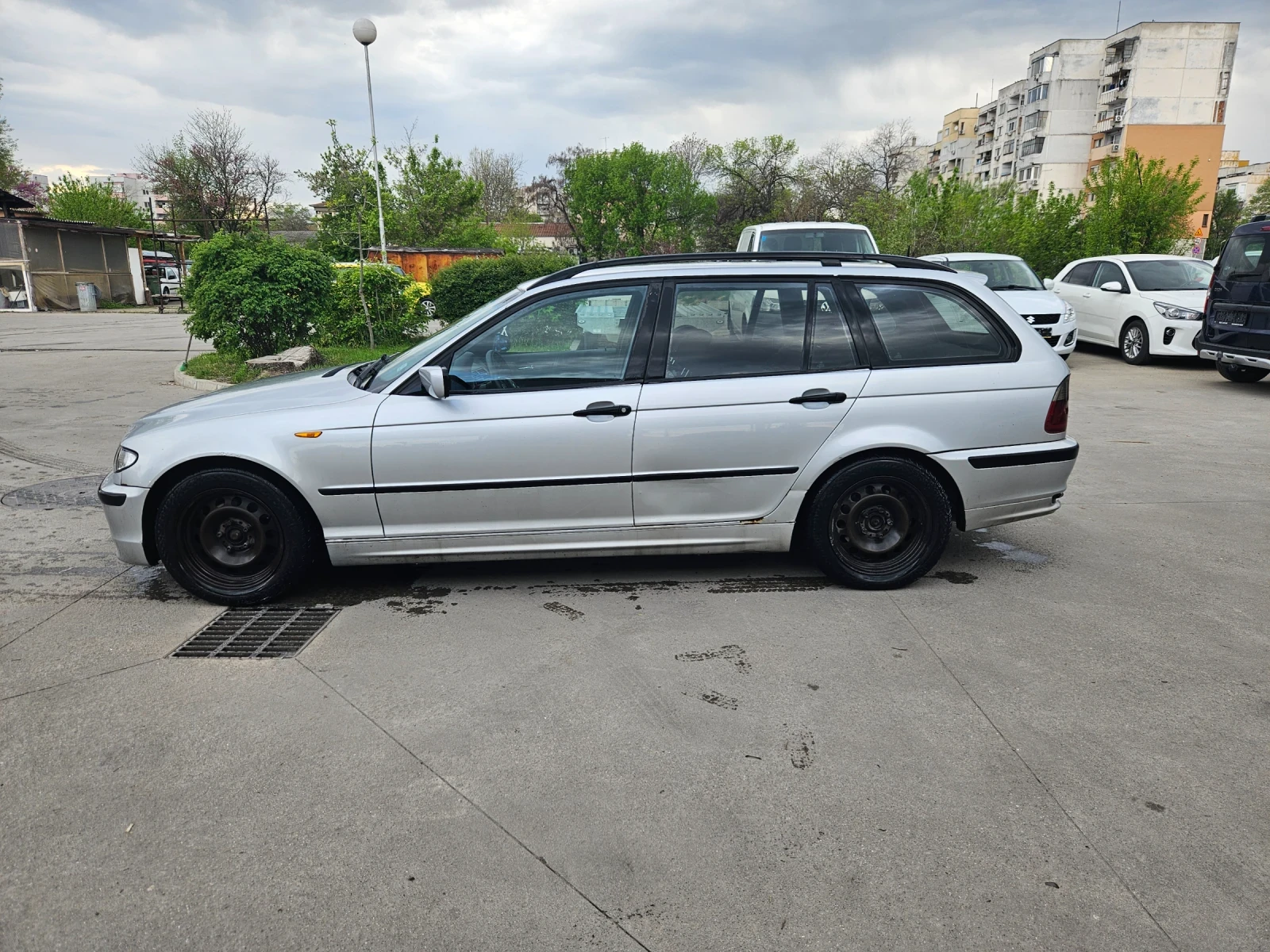 BMW 320, снимка 4 - Автомобили и джипове - 54257399