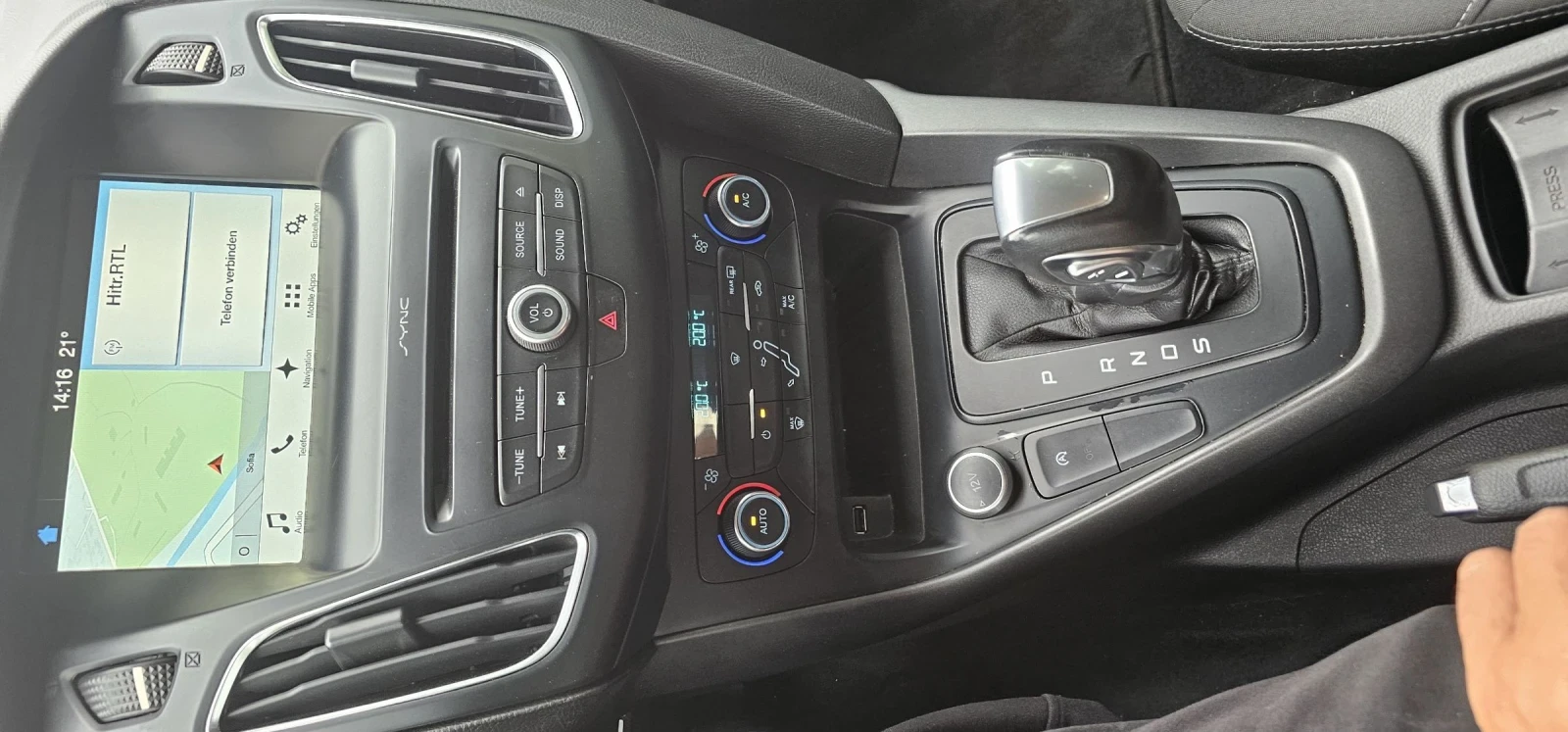 Ford Focus 2.0 TDCI 150 HP AVTOMAT, снимка 15 - Автомобили и джипове - 54471798