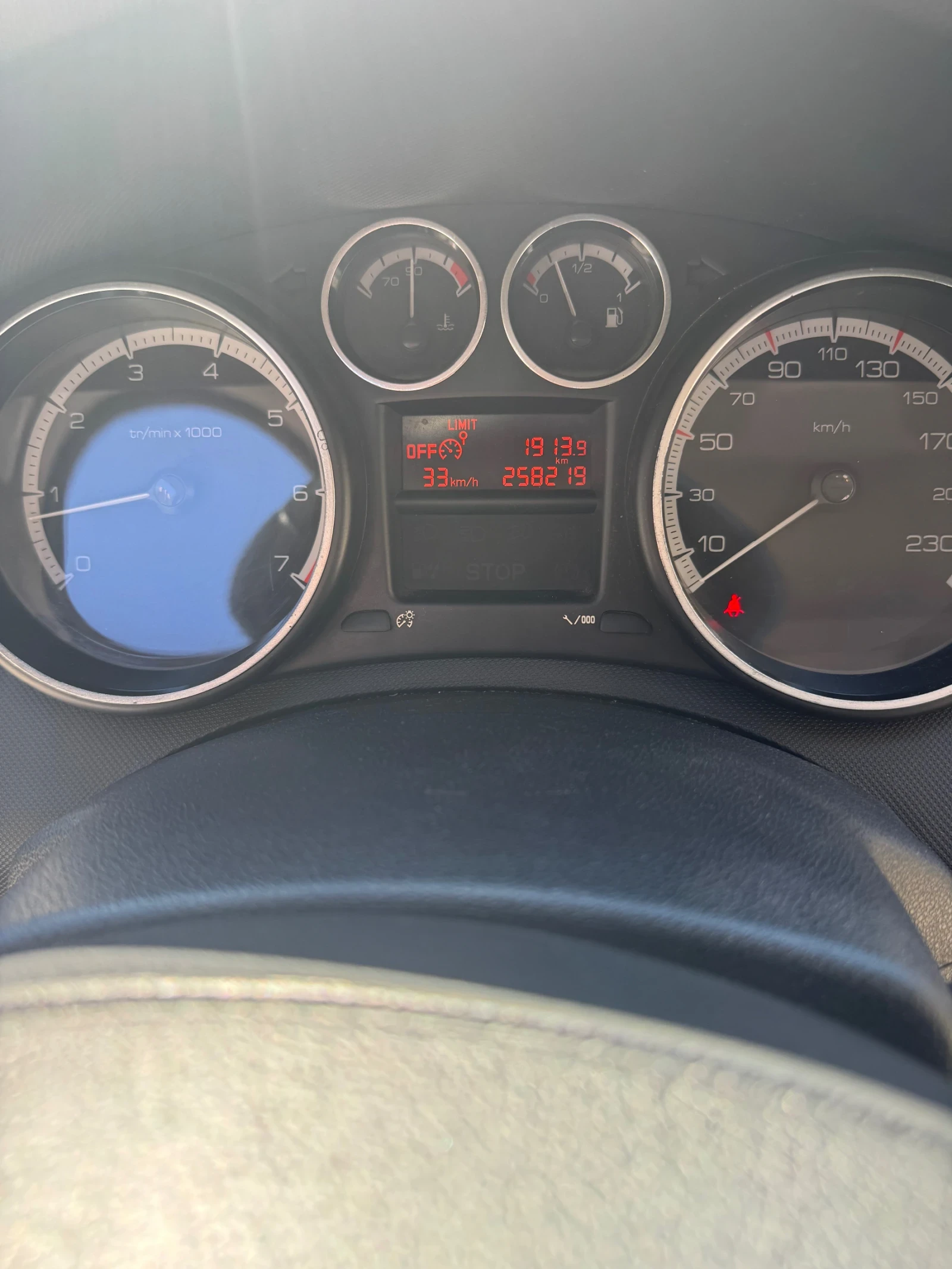 Peugeot 308, снимка 3 - Автомобили и джипове - 54511717