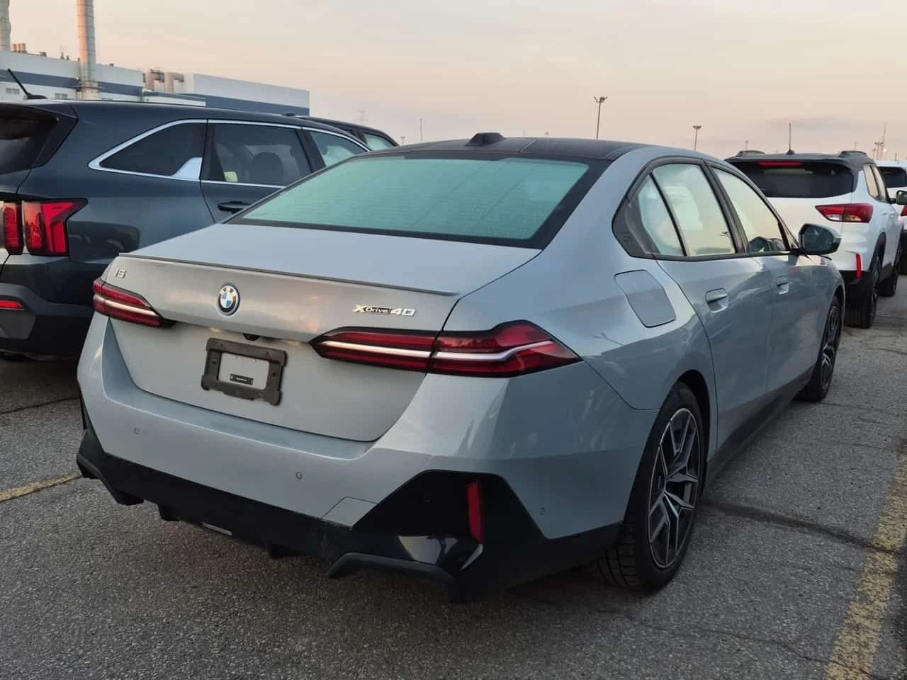 BMW i5 XDRIVE40| NARDO GREY| BOWERS&WILINS| HUD| 2 �����| | Mobile.bg � ����������� 3