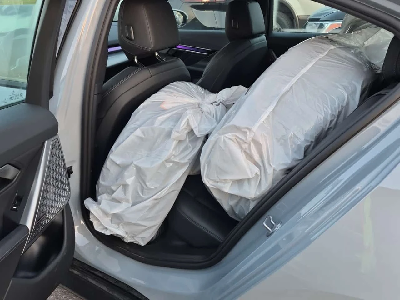 BMW i5 XDRIVE40| NARDO GREY| BOWERS&WILINS| HUD| 2 �����| | Mobile.bg � ����������� 11