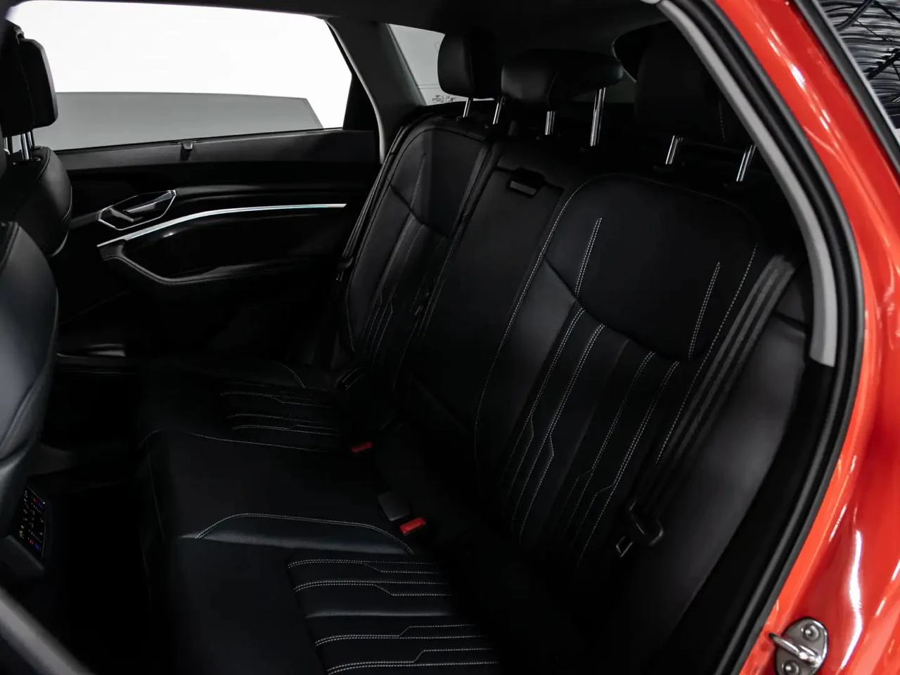 Audi E-Tron 55 S-line* Distronic* 360* B&O* HeadUp* ��������� | Mobile.bg � ����������� 9