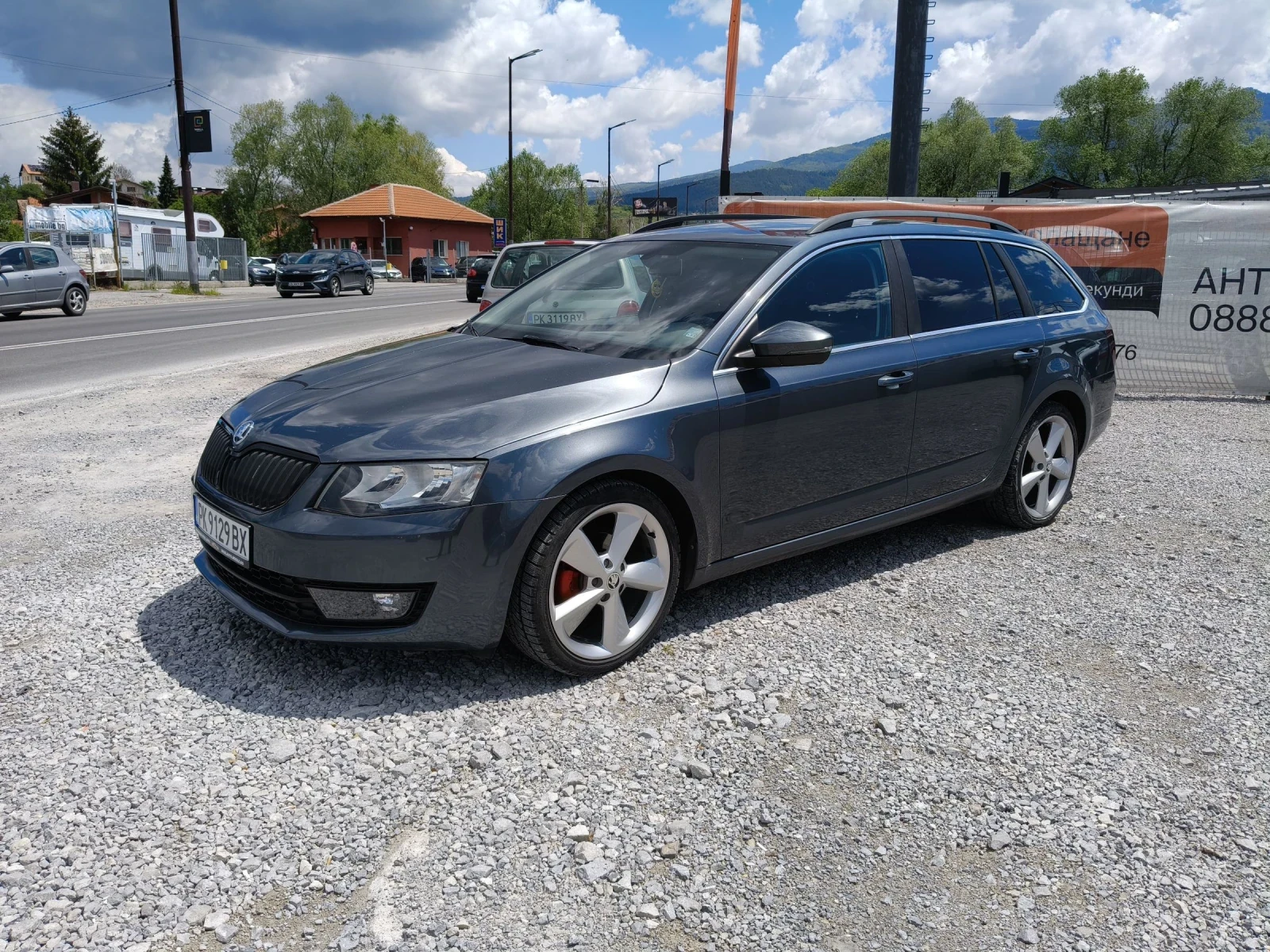 Skoda Octavia 1.6TDI, снимка 2 - Автомобили и джипове - 54670965