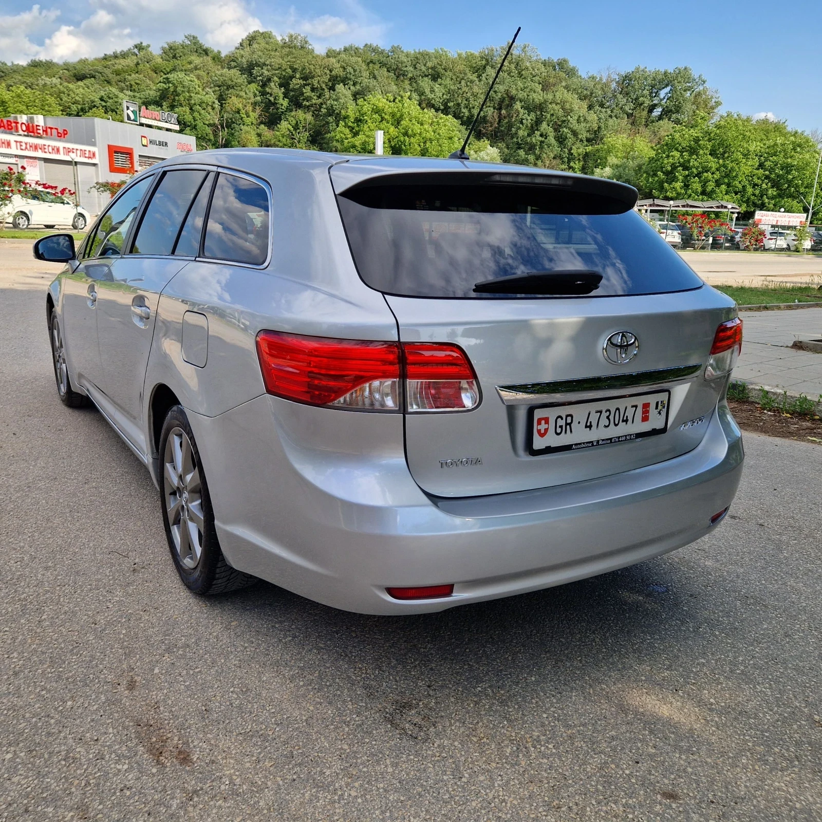 Toyota Avensis 2.0 152к. НАВИ/КЕЙЛЕС/АЛКАНТАРА/ШВЕЙЦАРИЯ , снимка 5 - Автомобили и джипове - 54703387