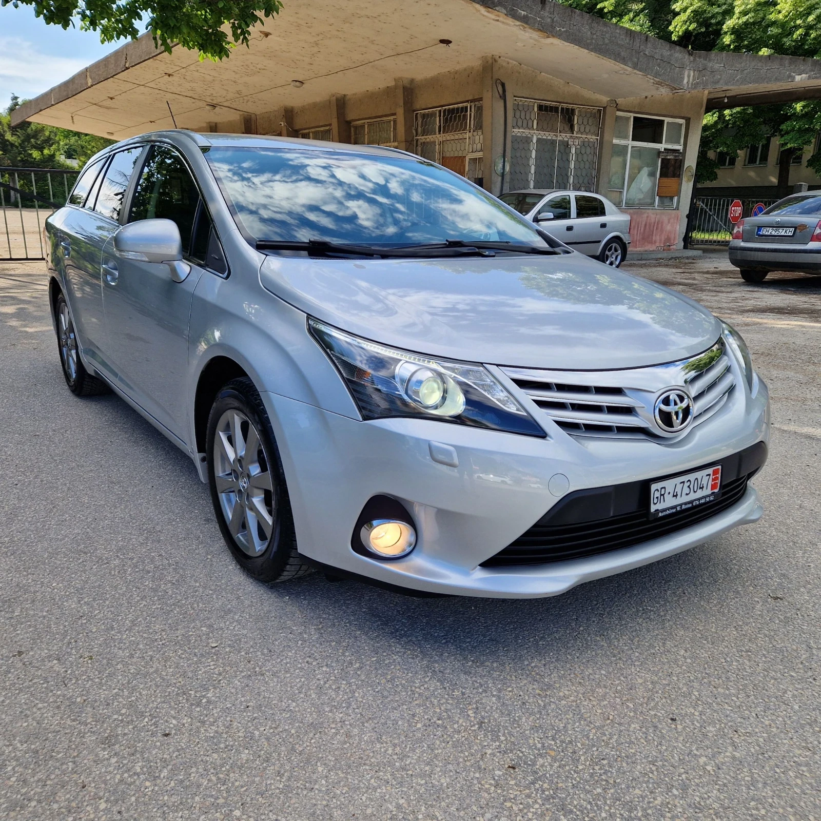 Toyota Avensis 2.0 152к. НАВИ/КЕЙЛЕС/АЛКАНТАРА/ШВЕЙЦАРИЯ 
