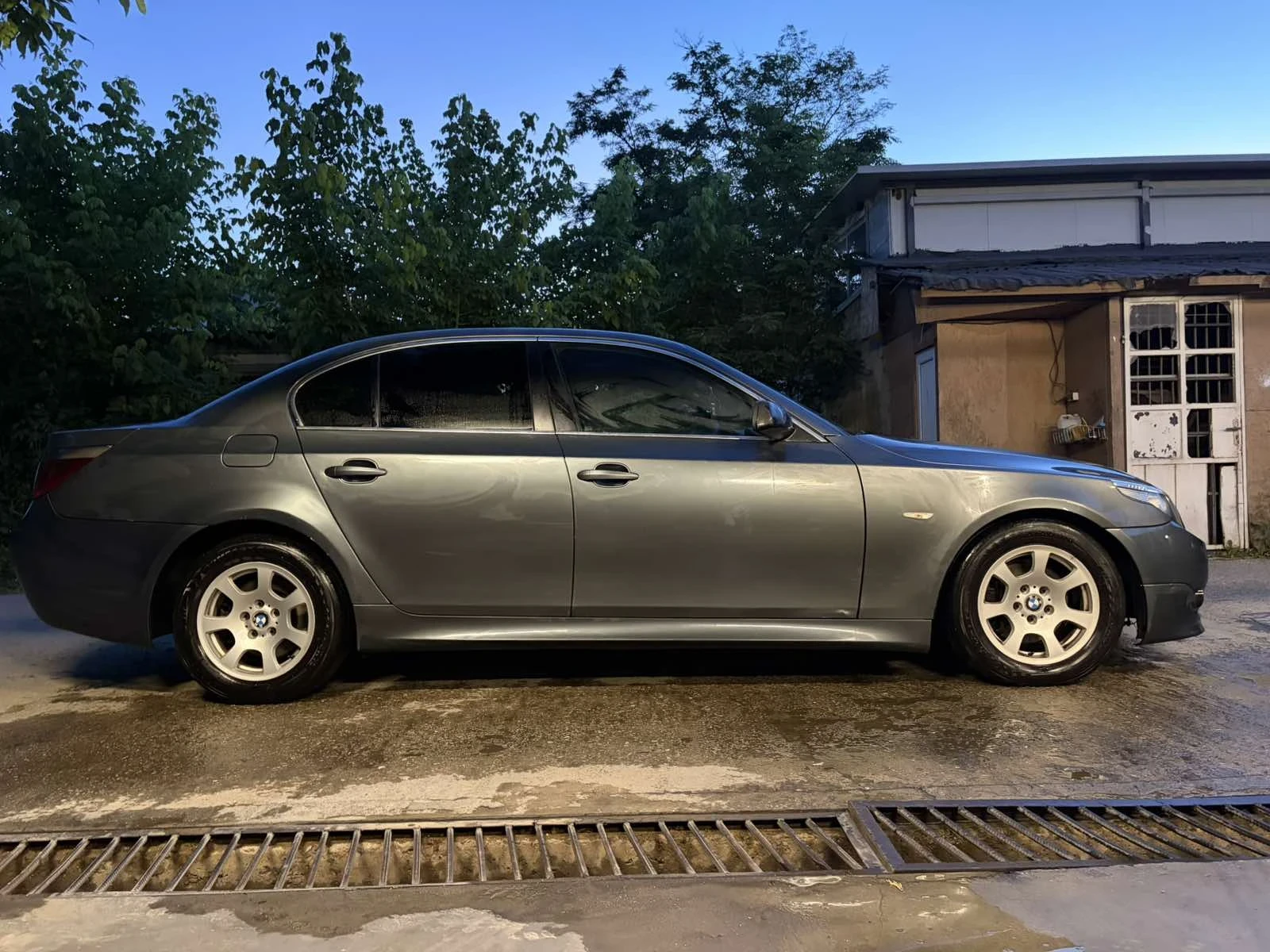 BMW 530, снимка 3 - Автомобили и джипове - 54907636