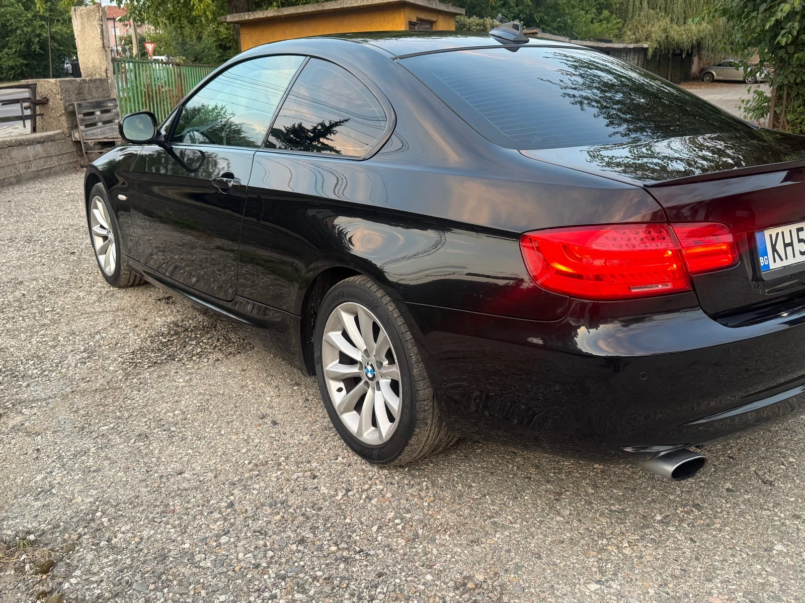 BMW 320, снимка 12 - Автомобили и джипове - 55681697