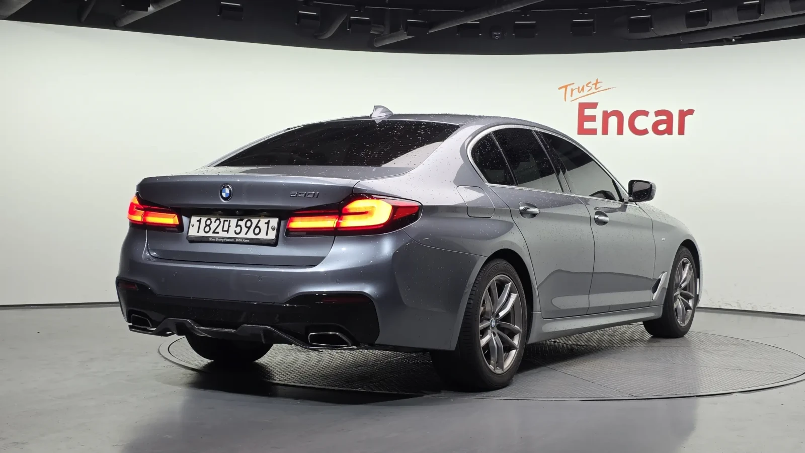 BMW 530 * M SPORT+ * FULL MAX * КРАЙНА ЦЕНА* , снимка 2 - Автомобили и джипове - 55939570