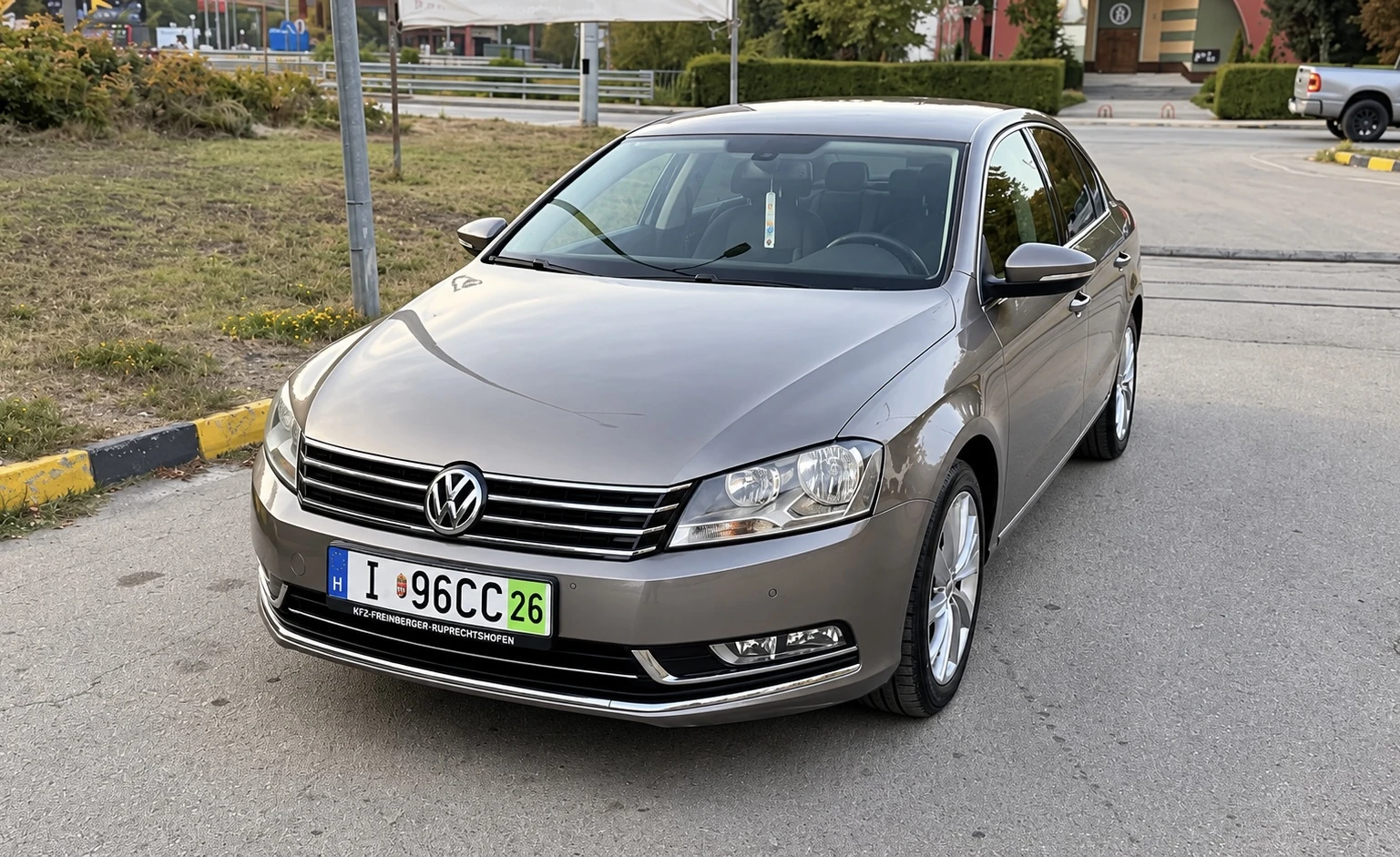 VW Passat 2.0TDi, снимка 2 - Автомобили и джипове - 56458950