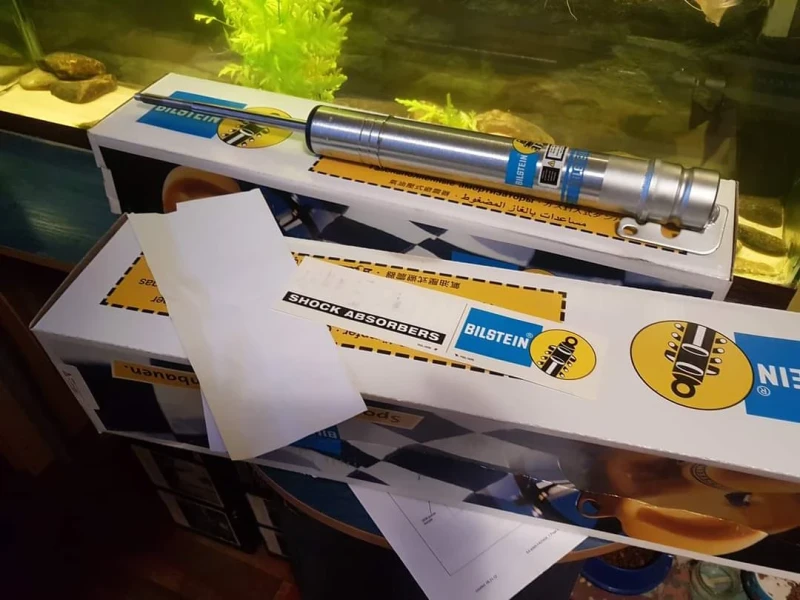 Jeep Grand cherokee 3.0 crd OVERLAND, снимка 8 - Автомобили и джипове - 52181342