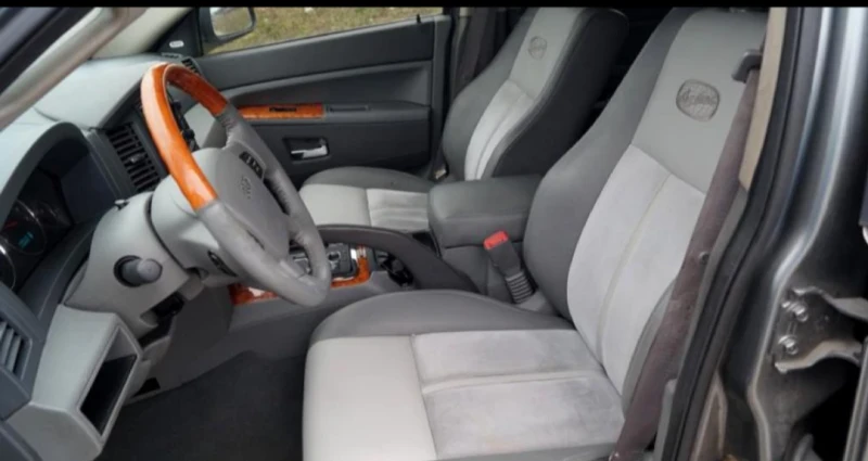 Jeep Grand cherokee 3.0 crd OVERLAND, снимка 13 - Автомобили и джипове - 52181342