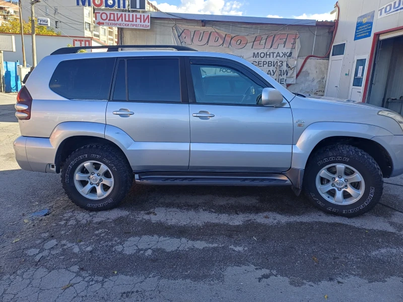 Toyota Land cruiser 3.0 D4D, снимка 4 - Автомобили и джипове - 52355292