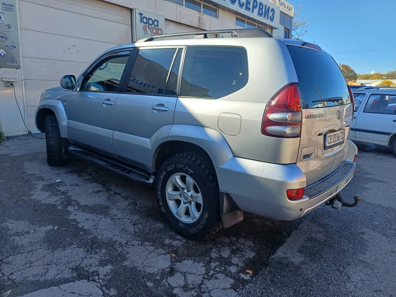 Toyota Land cruiser 3.0 D4D, снимка 6 - Автомобили и джипове - 52355292