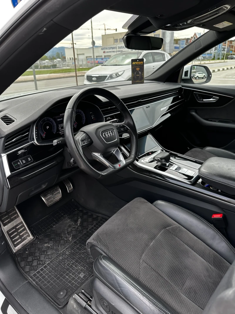 Audi Q8 50TDI 3xS line B&O, снимка 9 - Автомобили и джипове - 52721067