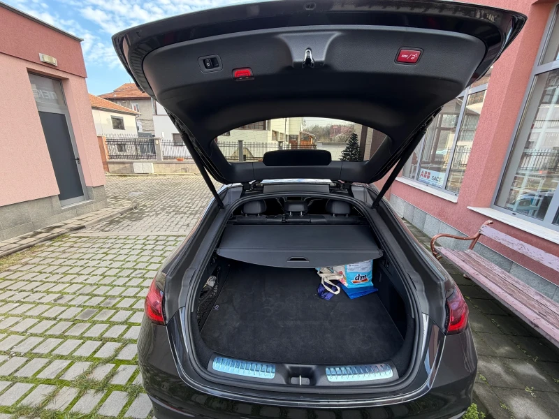 Mercedes-Benz GLC 300  coupe 4matic AMG 2025, снимка 16 - Автомобили и джипове - 52857137