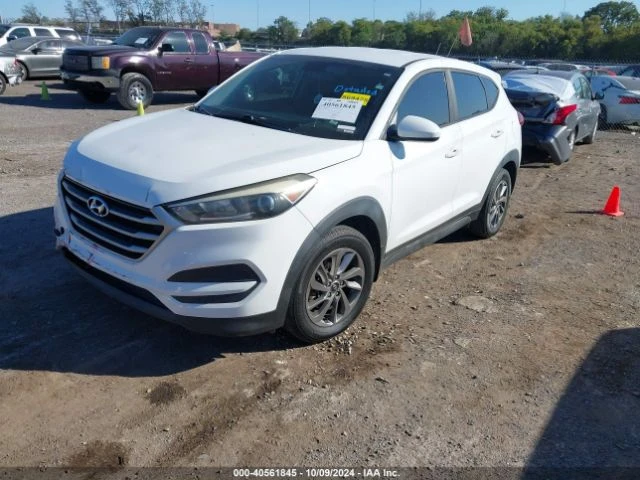 Hyundai Tucson SE 2.0L - изображение 2