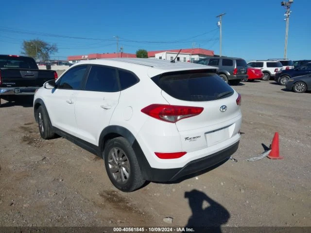 Hyundai Tucson SE 2.0L - изображение 3