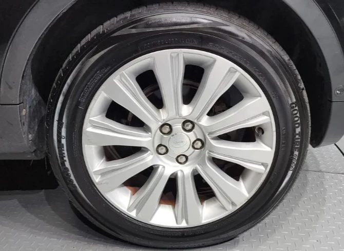 Land Rover Evoque 2.2 - изображение 5