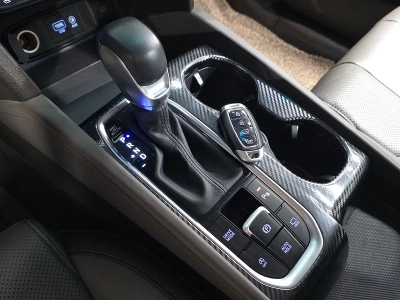 Hyundai Santa fe Diesel 2.0 2WD| 202к.с.| ВКЛ.ТЕХНОТЕСТ, снимка 9 - Автомобили и джипове - 55700261