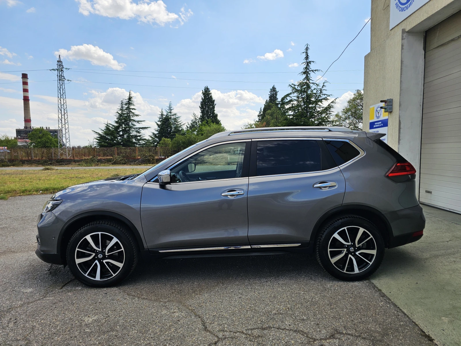 Nissan X-trail 2.0 DCI 4WD TEKNA 7 МЕСТА - изображение 4