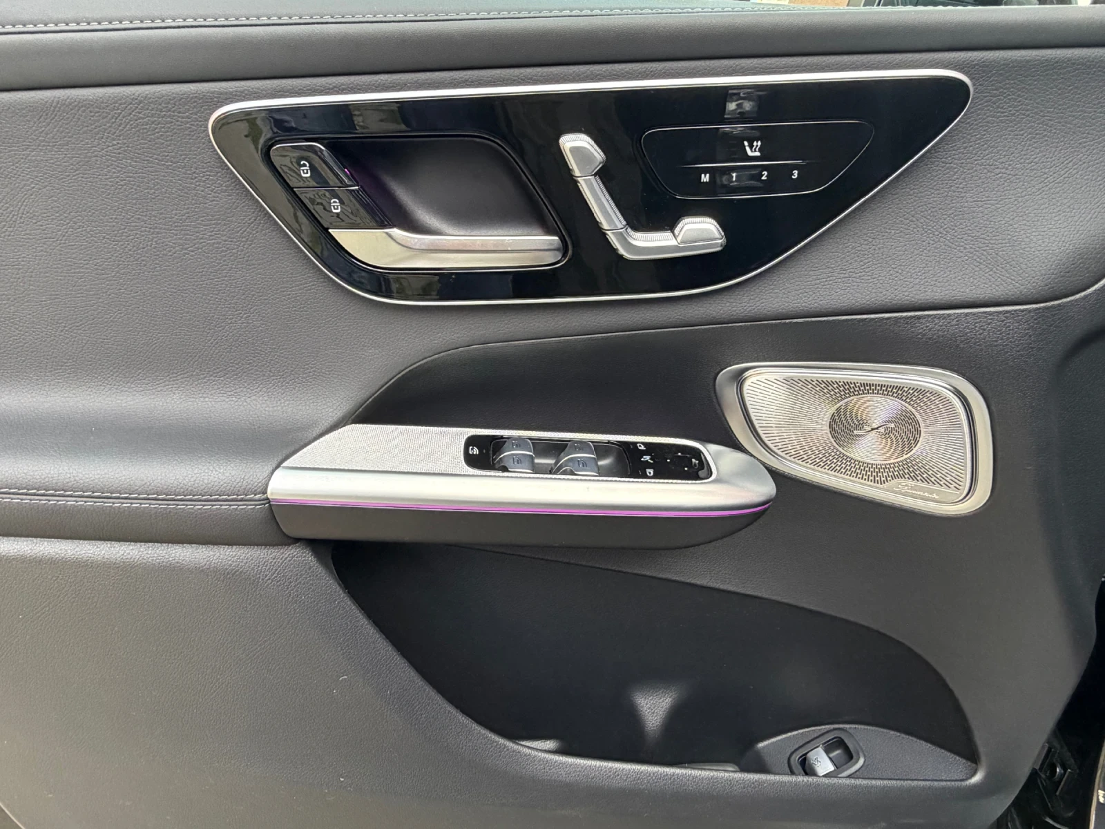 Mercedes-Benz GLC 300  coupe 4matic AMG 2025 - изображение 10