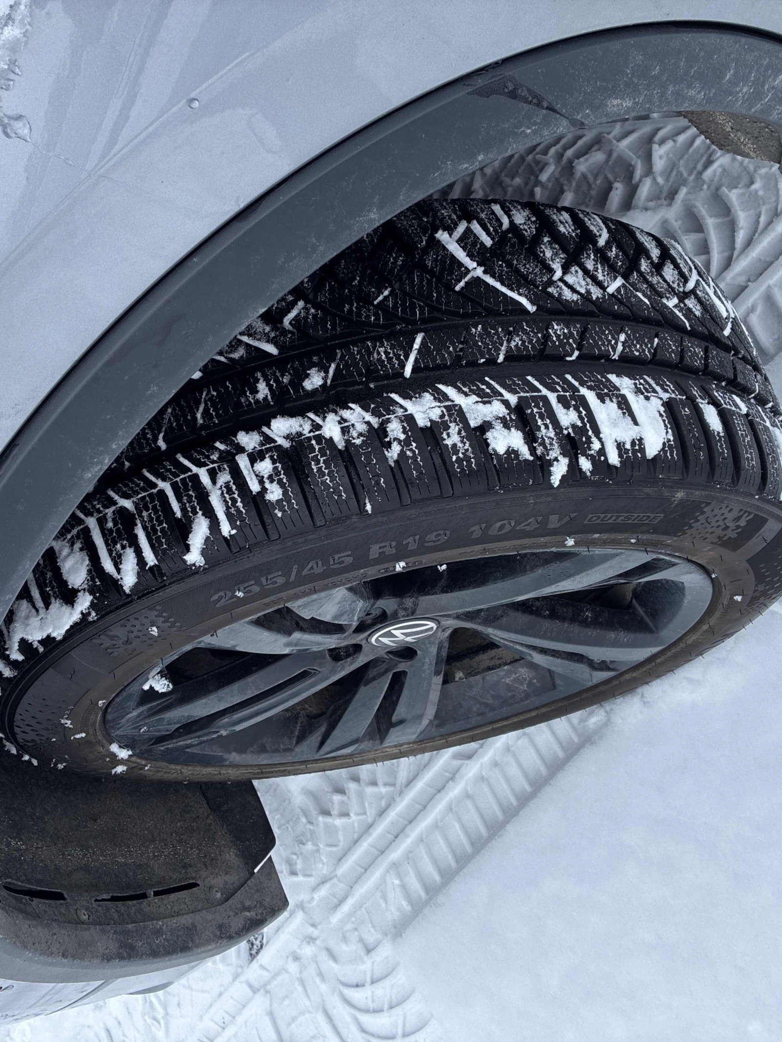 VW Tiguan MOTION R-LINE BLACK * PANO * KEYLESS * �������� *  | Mobile.bg � ����������� 15