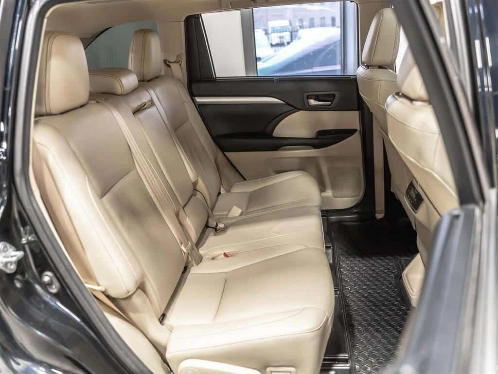 Toyota Highlander * $300 BI WEEKLY $2000 DOWN XLE| AWD| 8 PASSENGER|, снимка 12 - Автомобили и джипове - 53903696