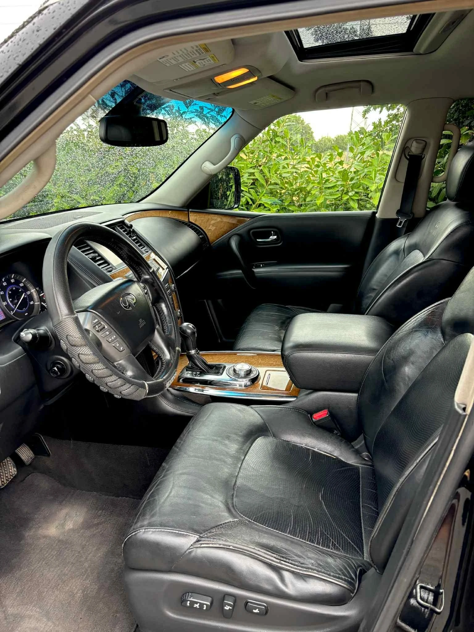 Infiniti QX80, снимка 12 - Автомобили и джипове - 53967049