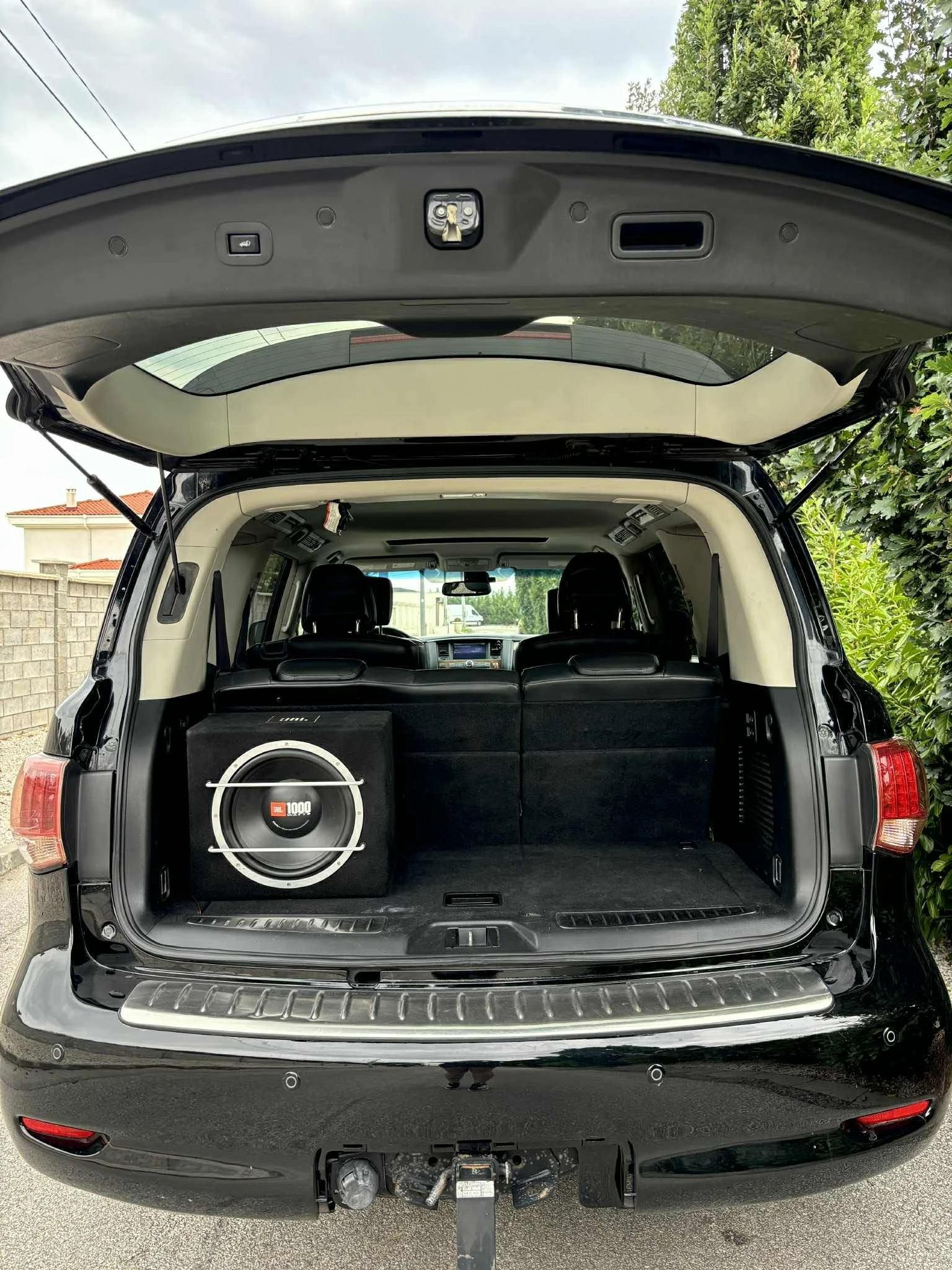 Infiniti QX80, снимка 10 - Автомобили и джипове - 53967049