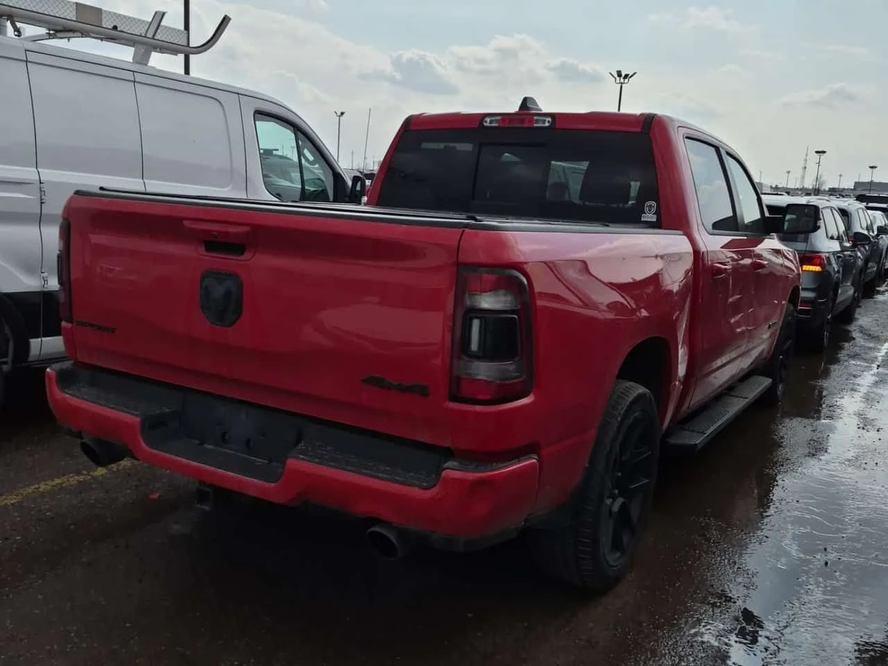 Dodge RAM 1500 * SPORT CREW CAB SHORT BED * CARFAX * ЦЕНА ДО БГ, снимка 3 - Автомобили и джипове - 54080307