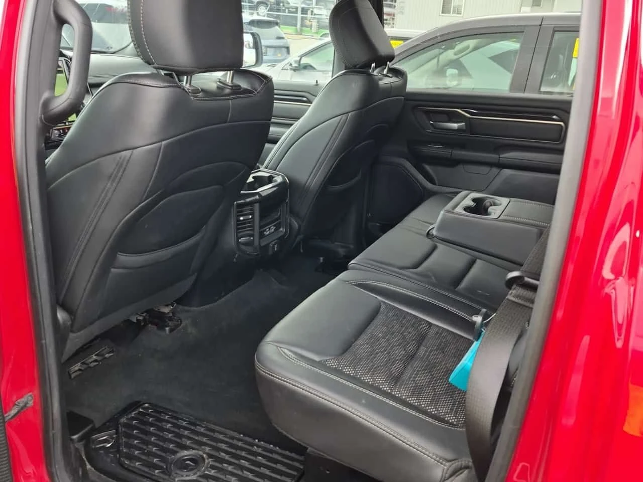 Dodge RAM 1500 * SPORT CREW CAB SHORT BED * CARFAX * ЦЕНА ДО БГ, снимка 10 - Автомобили и джипове - 54080307