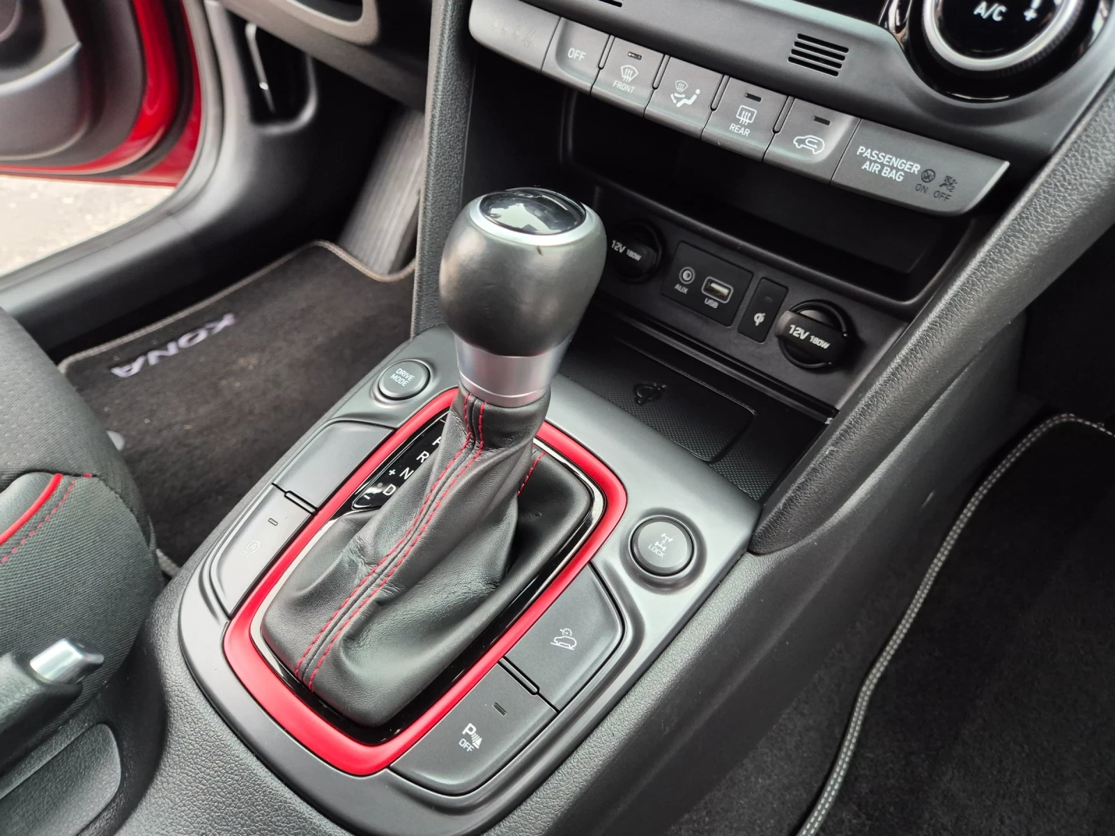 Hyundai Kona 1.6TGDI, снимка 9 - Автомобили и джипове - 54130986