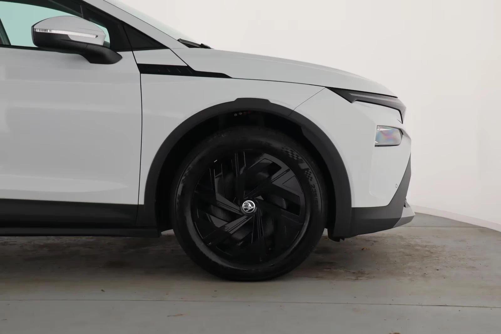 Skoda Elroq 50 Tour Camera Winter Package  | Mobile.bg � ����������� 4