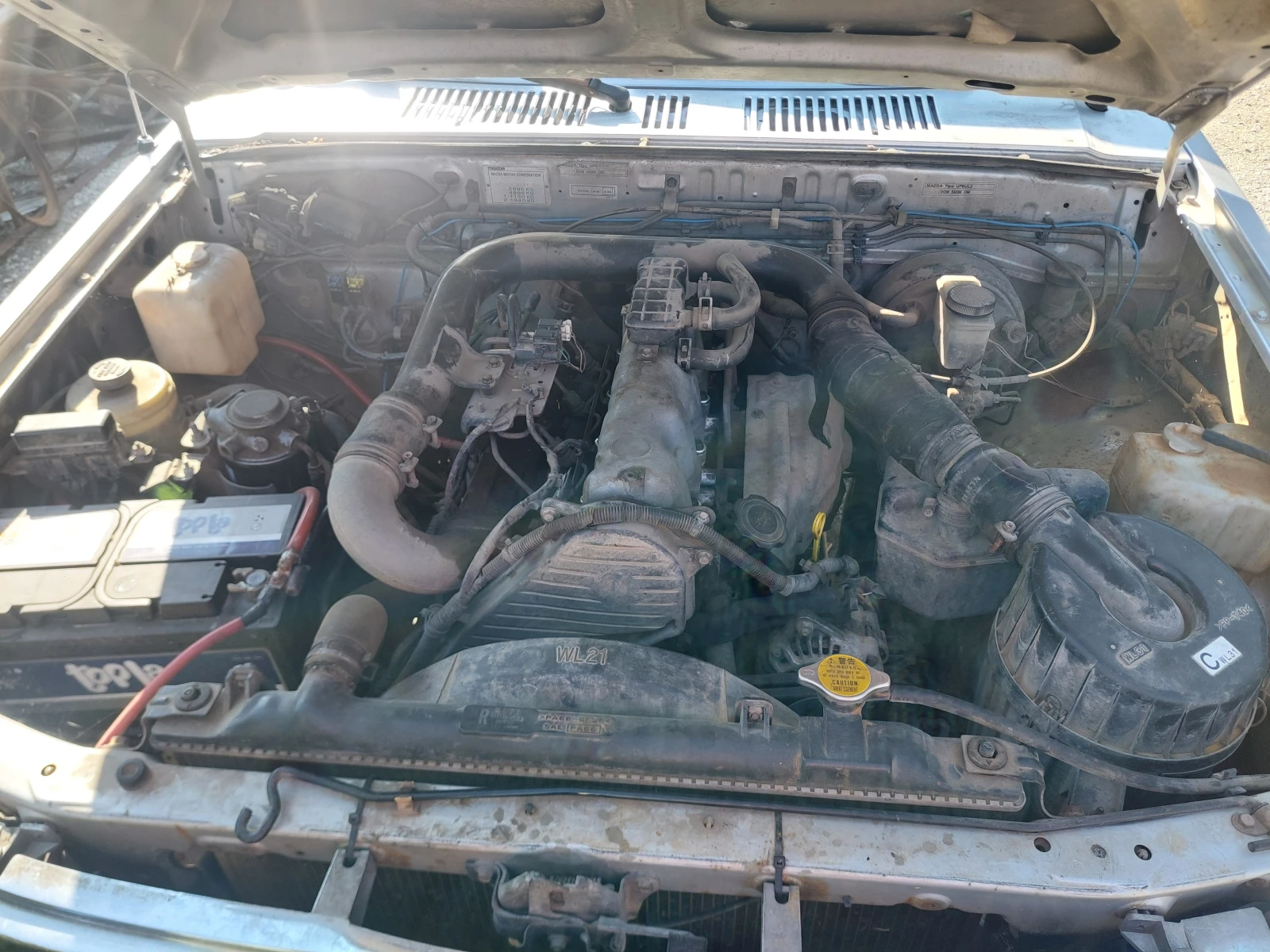 Mazda B2500 4x4, снимка 10 - Автомобили и джипове - 55206439