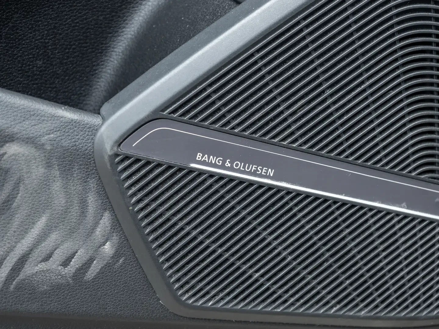 Audi SQ5 MATRIX* BANG* OLUFSEN* LANE* ASSIST* КАМЕРА* , снимка 13 - Автомобили и джипове - 55282725