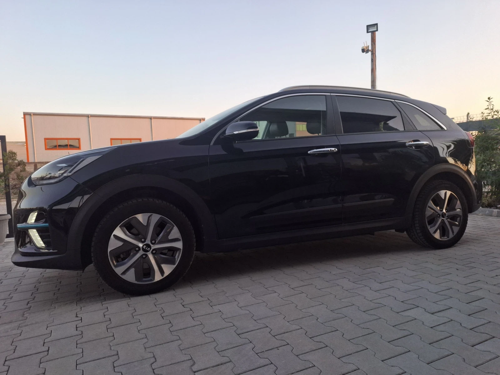 Kia Niro 64kw* * 204k.c* * facelift* * SOH100%* * lizing, снимка 5 - Автомобили и джипове - 55480349