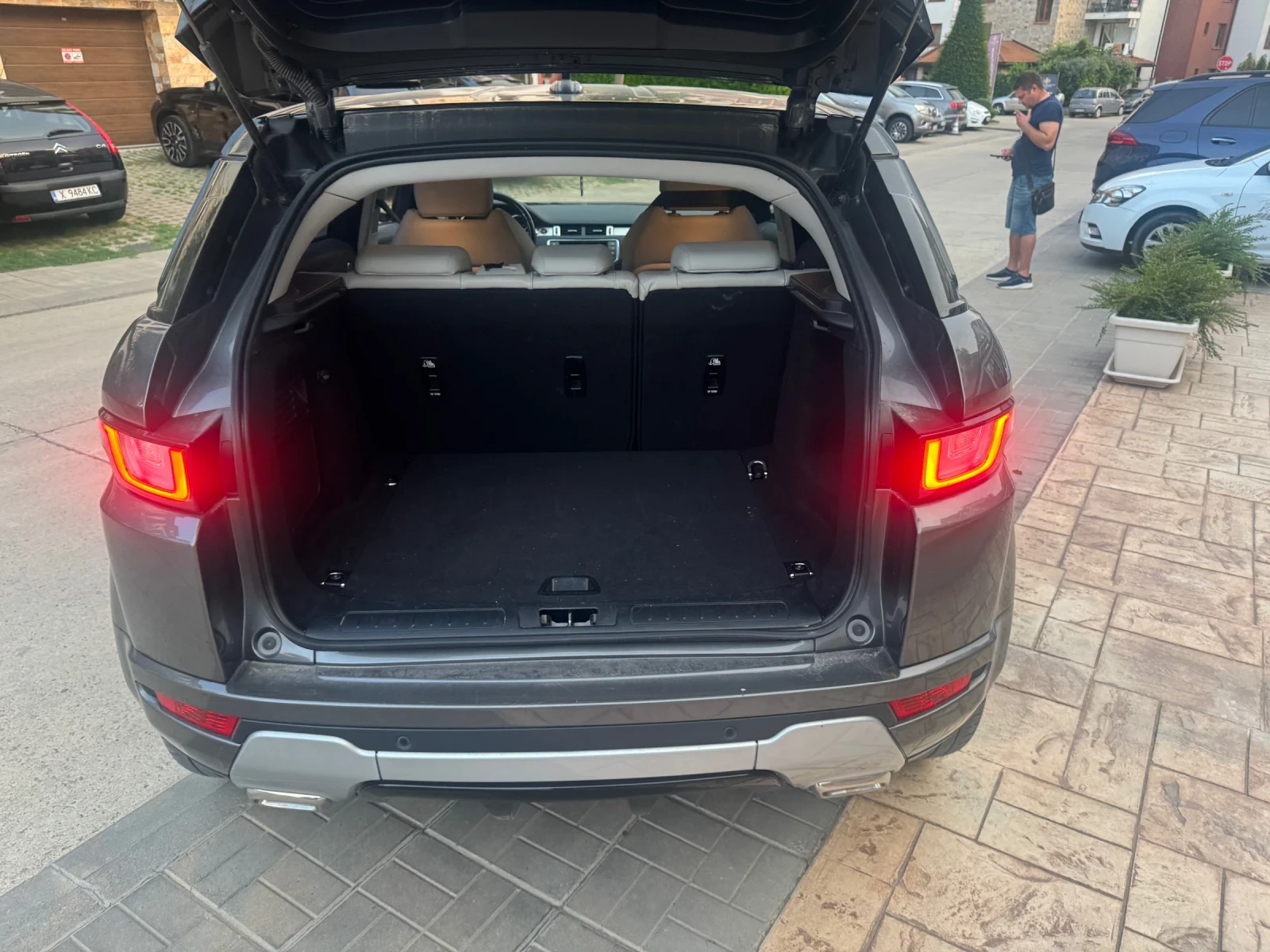 Land Rover Evoque, снимка 11 - Автомобили и джипове - 55688760