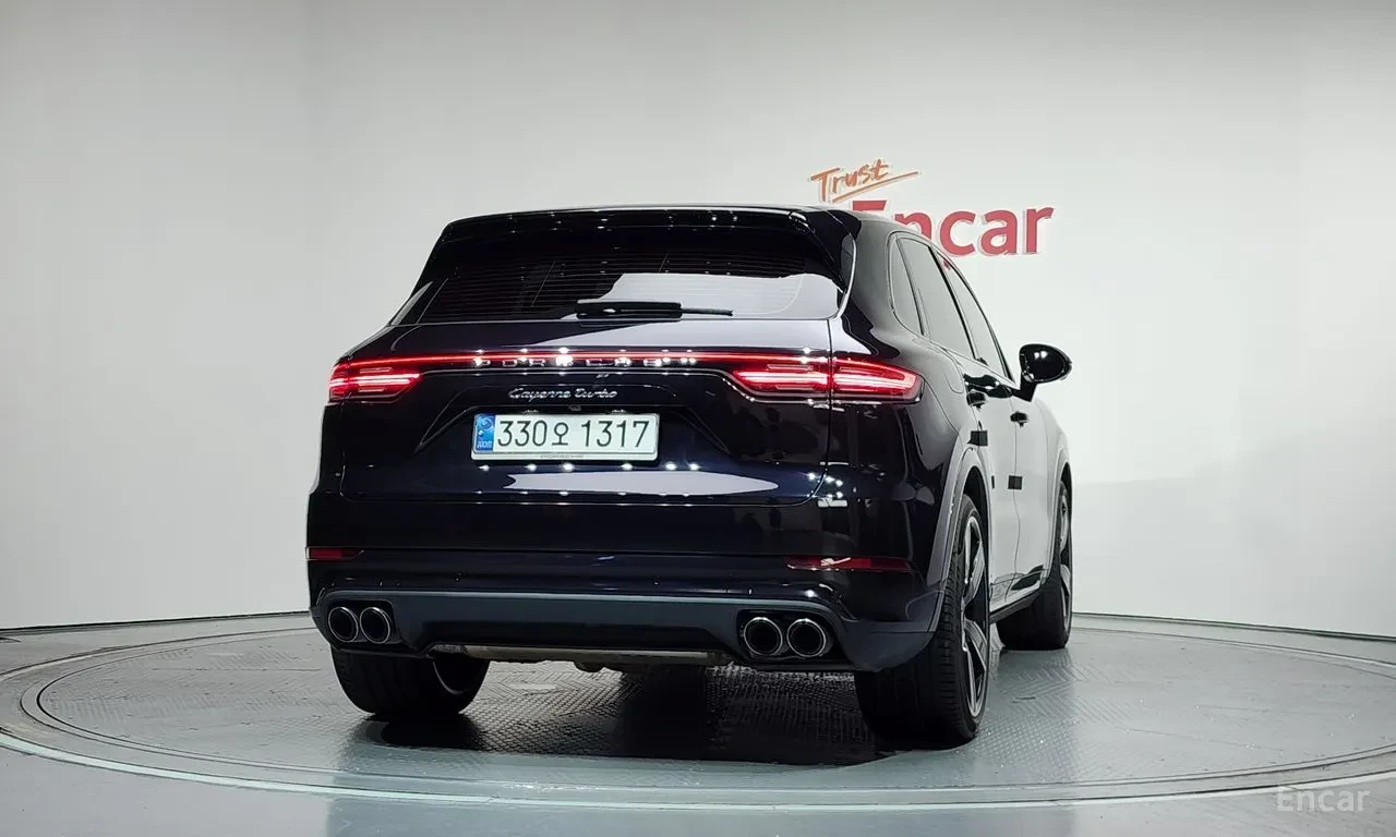 Porsche Cayenne Turbo* HUD* 360* Pano* B&O* Ceramic* Chrono* Обдух, снимка 4 - Автомобили и джипове - 55752510