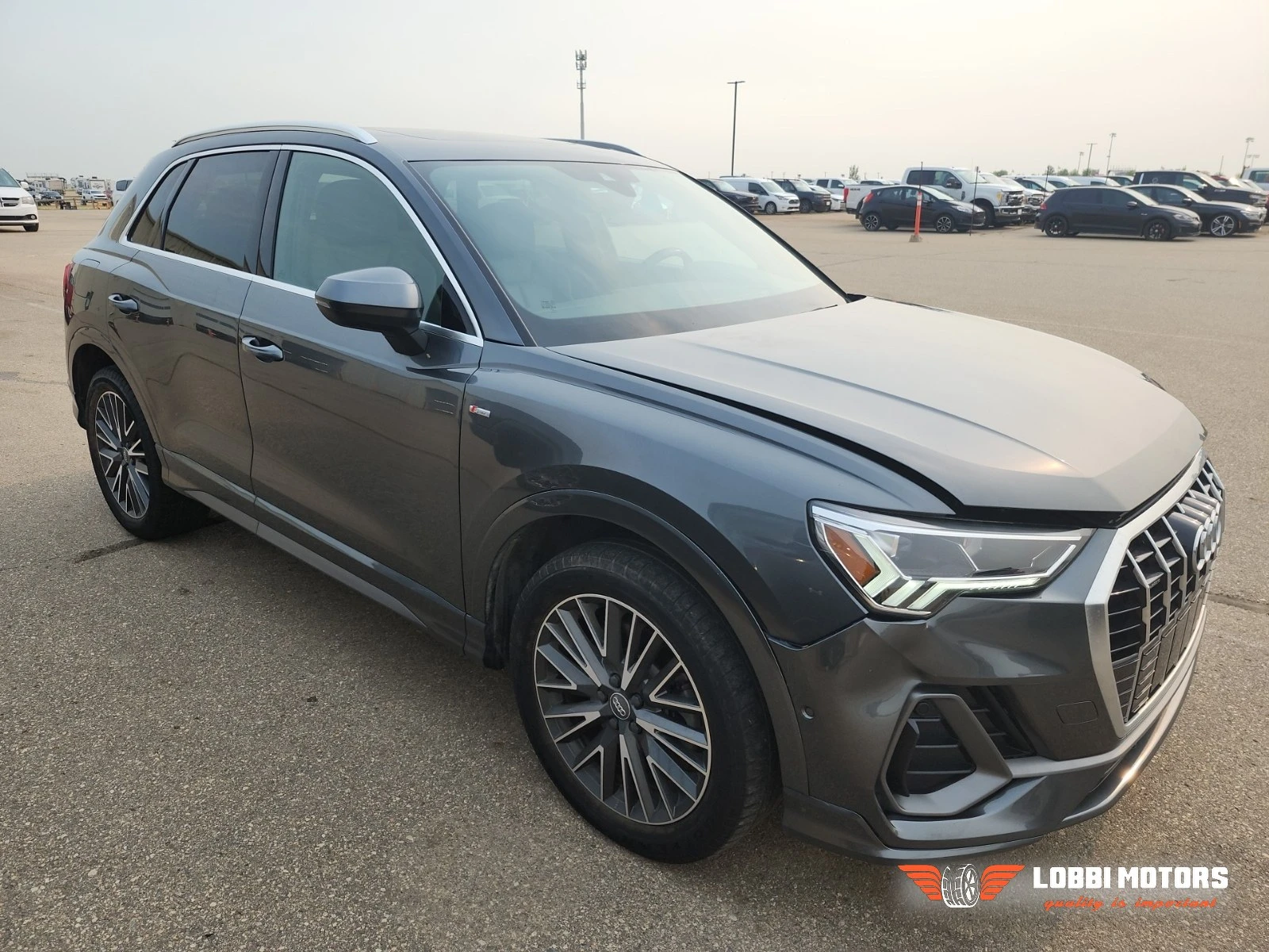 Audi Q3, снимка 2 - Автомобили и джипове - 56103883