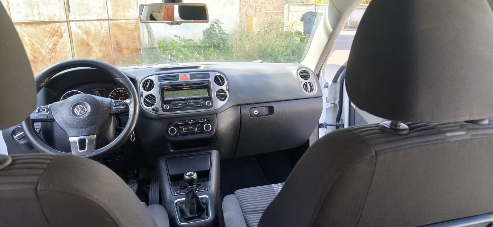 VW Tiguan 4х4 140кс, снимка 17 - Автомобили и джипове - 56451721