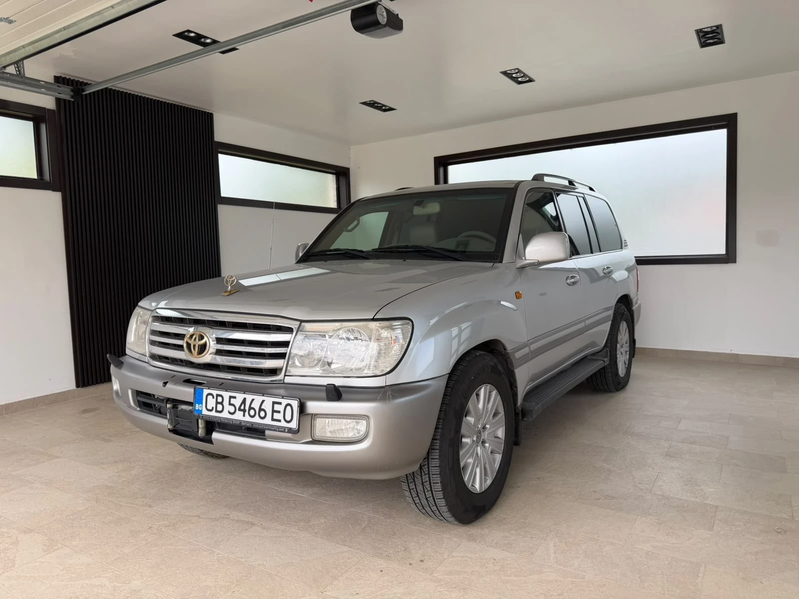 Toyota Land cruiser LC J100L 4, 7 V8 7-Seats B6-High Security Armourin | Mobile.bg � ����������� 3