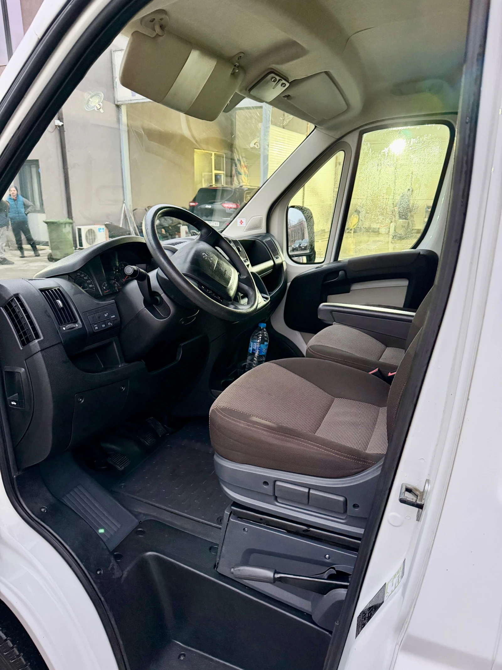 Peugeot Boxer  335 L3H2 - изображение 8