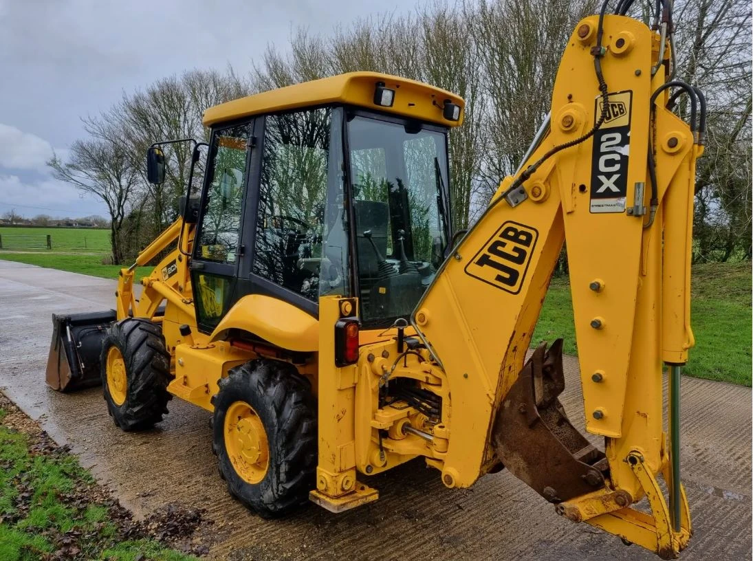 Багер JCB 2CX, снимка 3 - Индустриална техника - 55933069