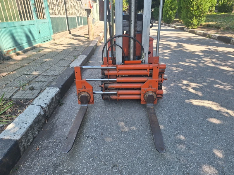 Мотокар Clark, снимка 5 - Индустриална техника - 51522066