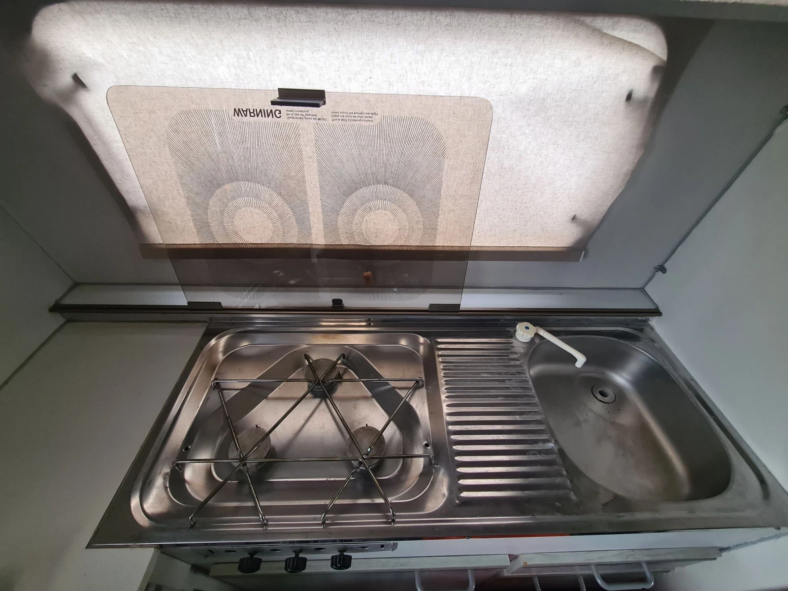 Каравана Beyerland 3.8м 750кг - изображение 8