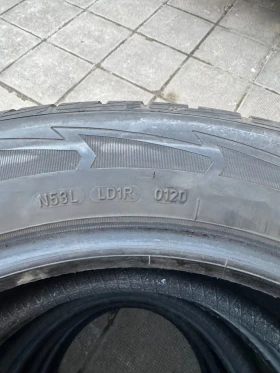 Гуми Зимни 235/55R18, снимка 4 - Гуми и джанти - 48396566