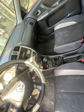 Mazda 323, снимка 5