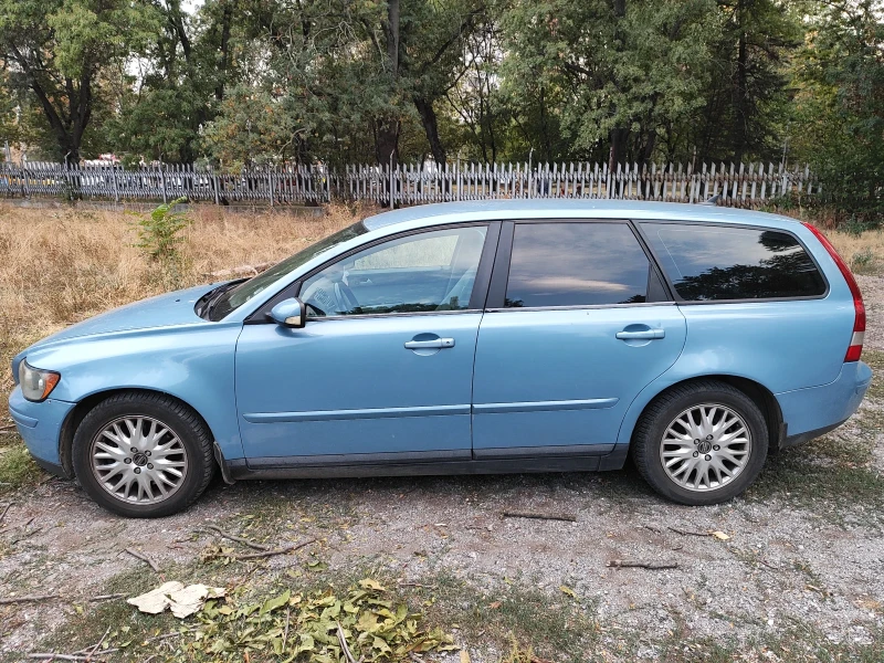 Volvo V50 2.0d Спешно!!!, снимка 6 - Автомобили и джипове - 47065789