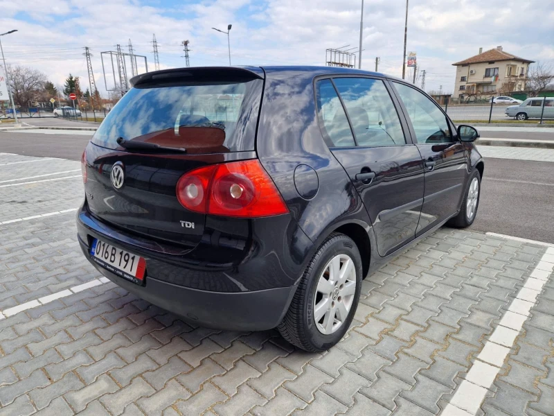 VW Golf 1.9, снимка 4 - Автомобили и джипове - 49361753