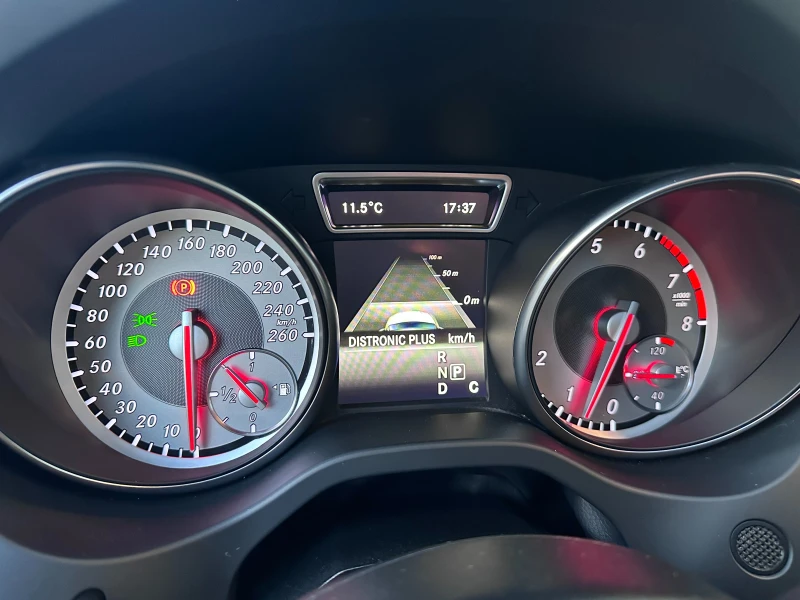 Mercedes-Benz CLA 250 Shooting Brake 7G-DCT 4Matic 84000km, снимка 17 - Автомобили и джипове - 51398814